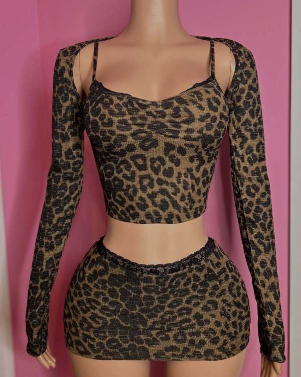 Pre Order: About 7 work days shipping Sexy Leopard Printed Top Half Skirt Suit YUEM-2025601