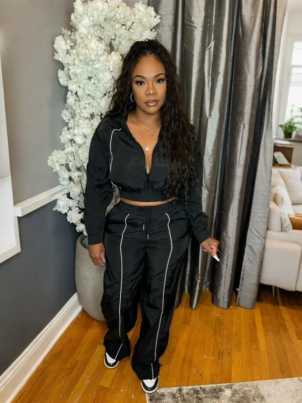 EVE Contrast Color Lines Sport Two Piece Pants Set SH-391427