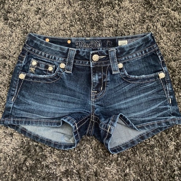 EVE Vintage Cross Embroidered Denim Shorts GQLF-813