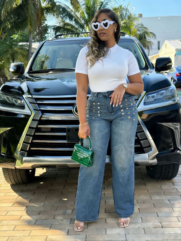 EVE Plus Size Rivet-Detail Straight-Leg Jeans GYLN-4689