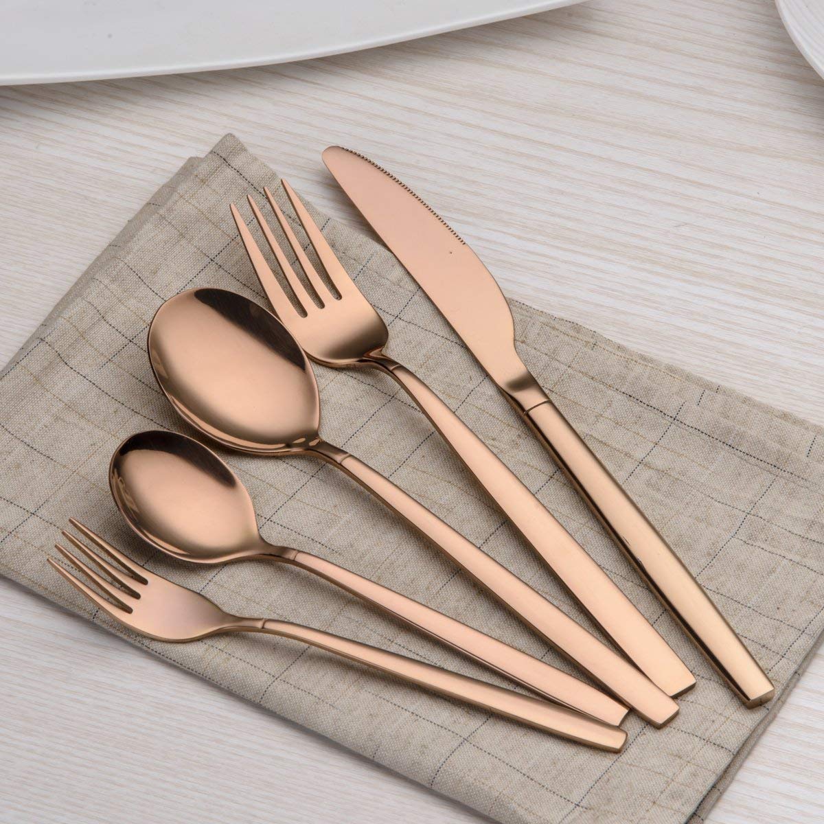 Set Di Posate Colorate Berglander 30 Pezzi | Acciaio Inox Con Finitura Titanio, Servizio Per 6 Persone, Multicolor