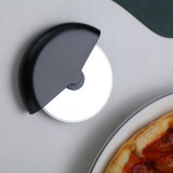 HOMQUEN Pizza Cutter Wheel 2Packs Stainless Steel Pizza Cutter with Protective Blade Black Guard