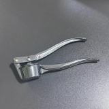 Jeaker Stainless Steel Non-Electric Garlic Cutter， Easy to Squeeze and Easy to Clean.