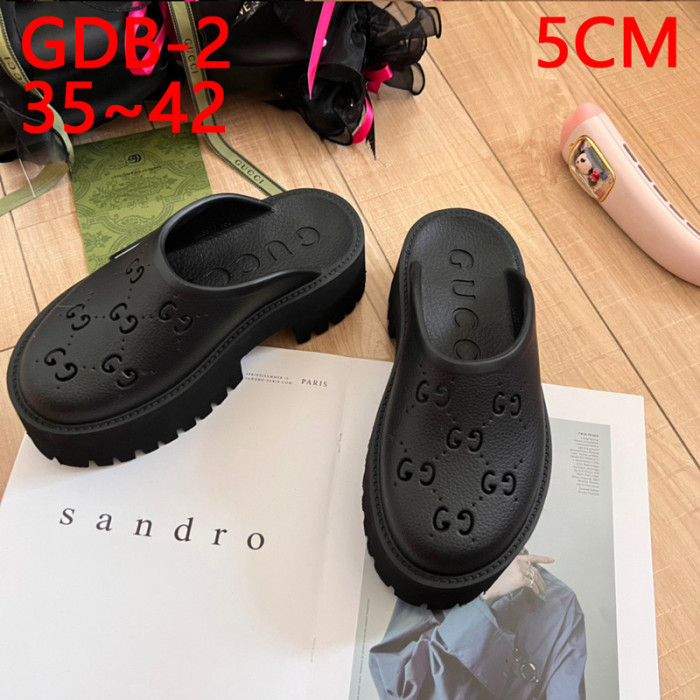 Thick soled summer slippers