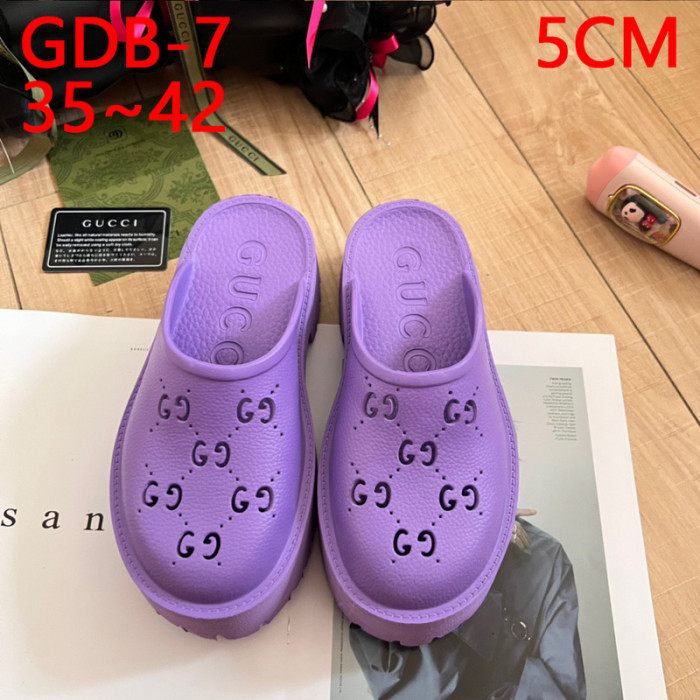 Thick soled summer slippers