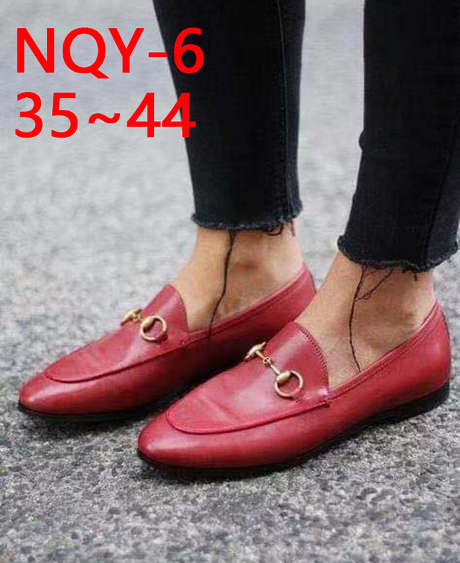 Men's and women's casual shoes