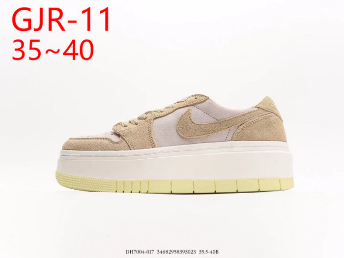 Women's sports shoes