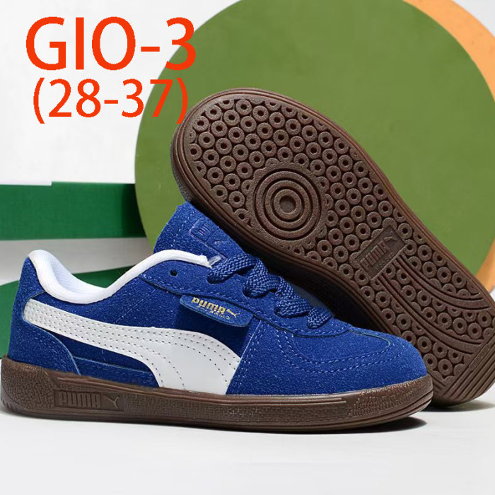 Children sports shoes