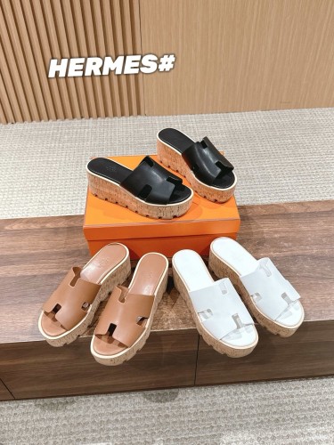 Ladies' thick soled sandals
