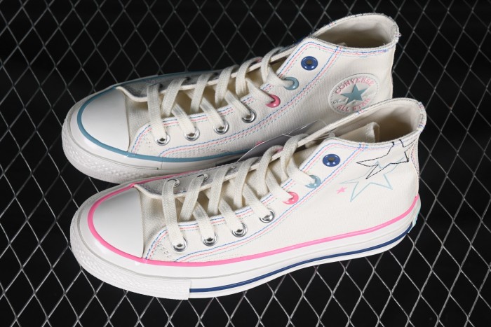 Men's and women's canvas shoes