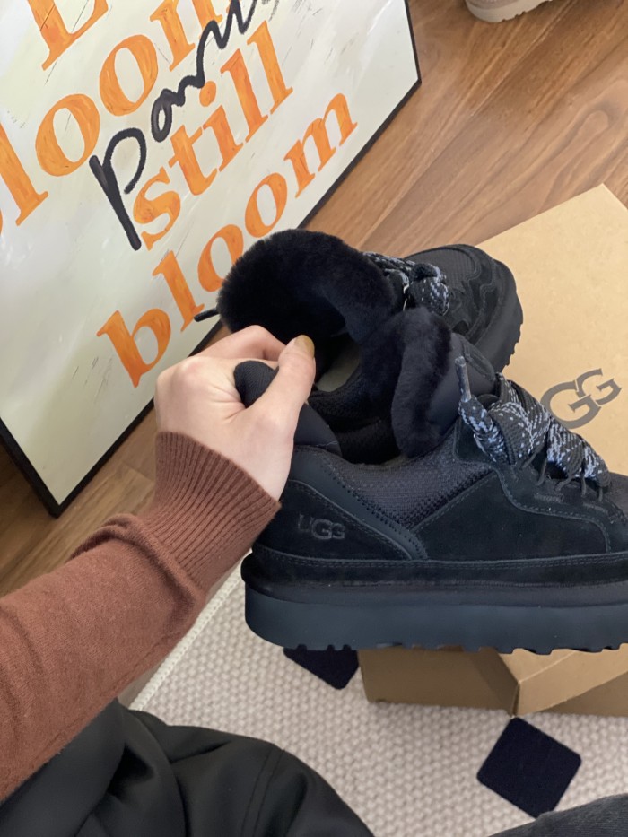 Men's and women's winter fur boots