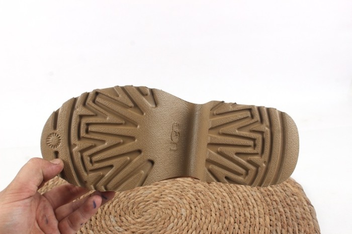 Men's and women's winter fur boots