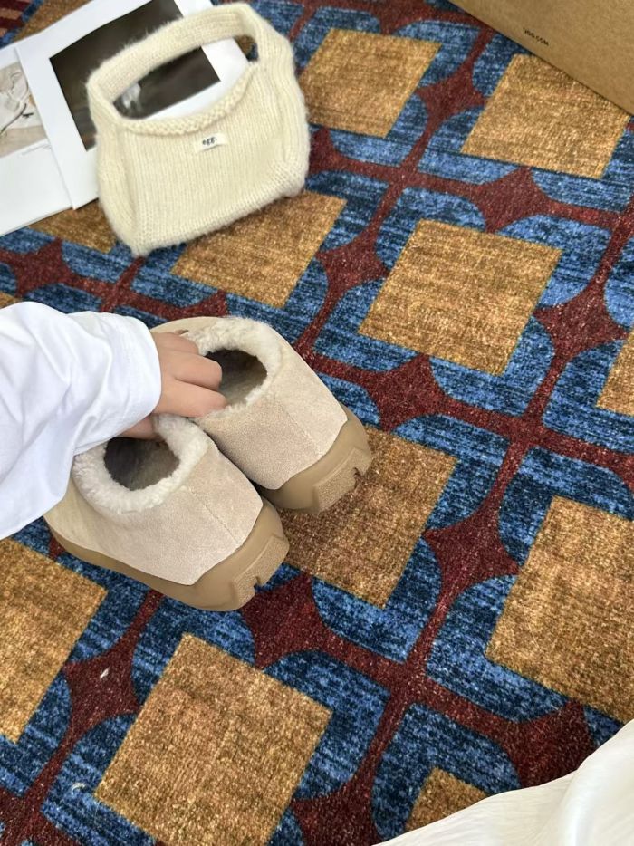 Men's and women's winter fur slippers