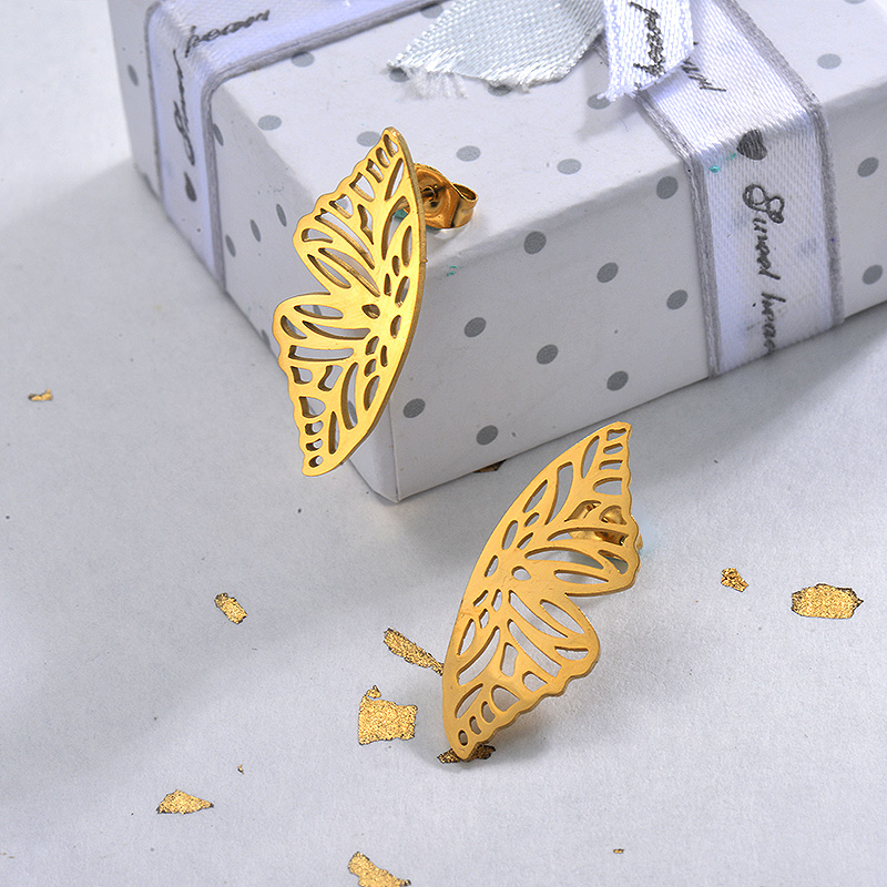 Chic 18K Gold Butterfly Earrings