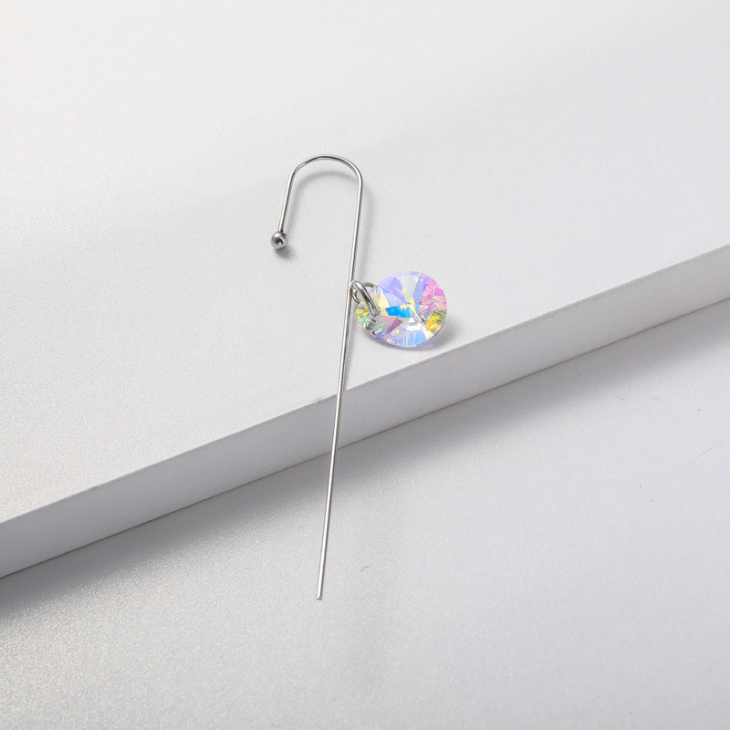 aretes estilo nuevo color plateado con piedra blanca