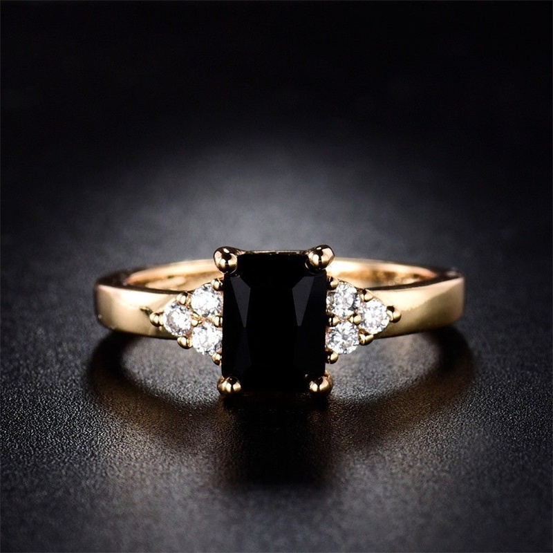 anillos de oro con turmalina negra cuadrado  para mujer