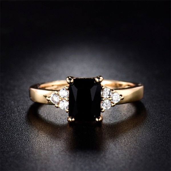anillos de oro con turmalina negra cuadrado  para mujer
