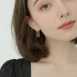 aretes sencillos de plateado de moda para mujer