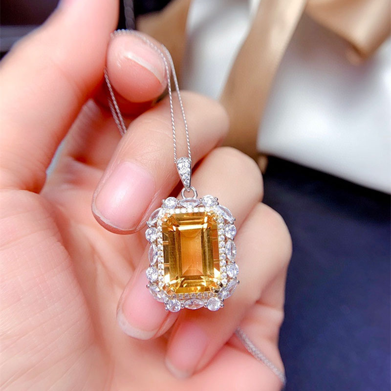 collar de cuarzo amarillo con diamantes para mujer