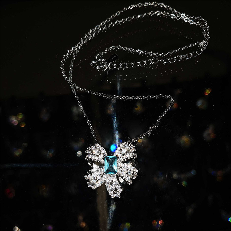 collares de mariposa de diamantes con natural aguamarina para mujer
