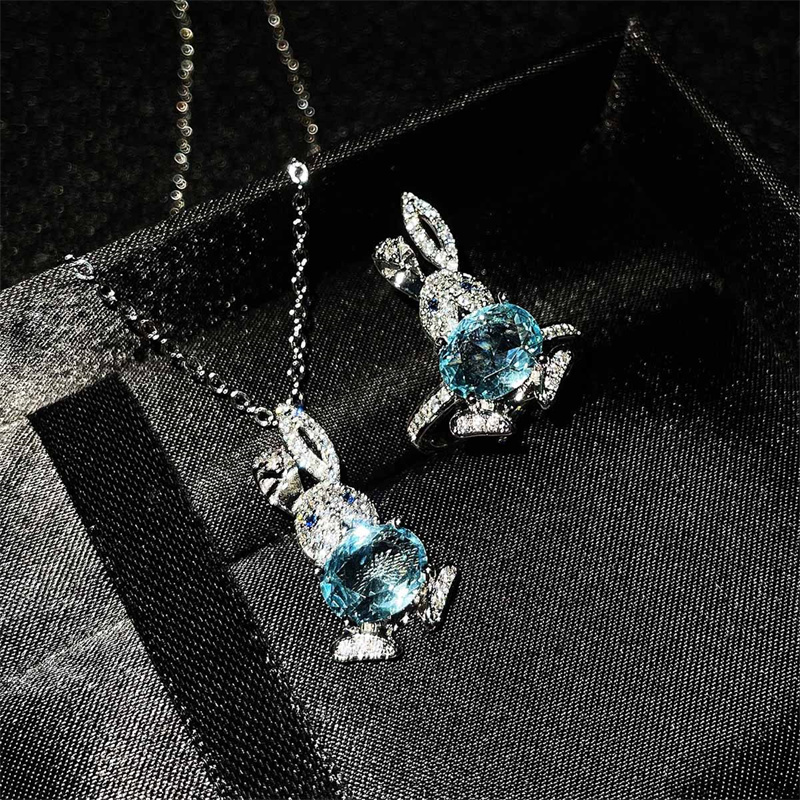 collares bonitos de conejo de diamante y aguamarina para mujer