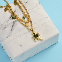 collar en doble cadena con piedra verde con charm en moda