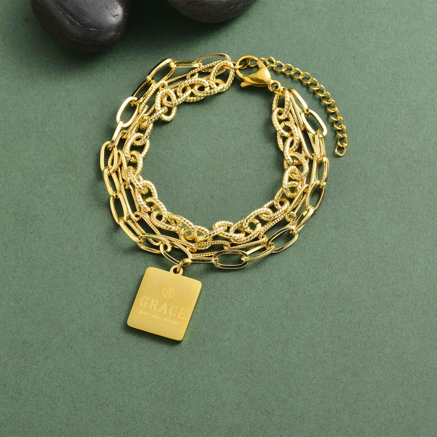 pulsera trible cadena para mujer con charm especial 18K