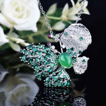collars hermosos de mariposa de natural verde esmeralda con diamantes verdes para mujer