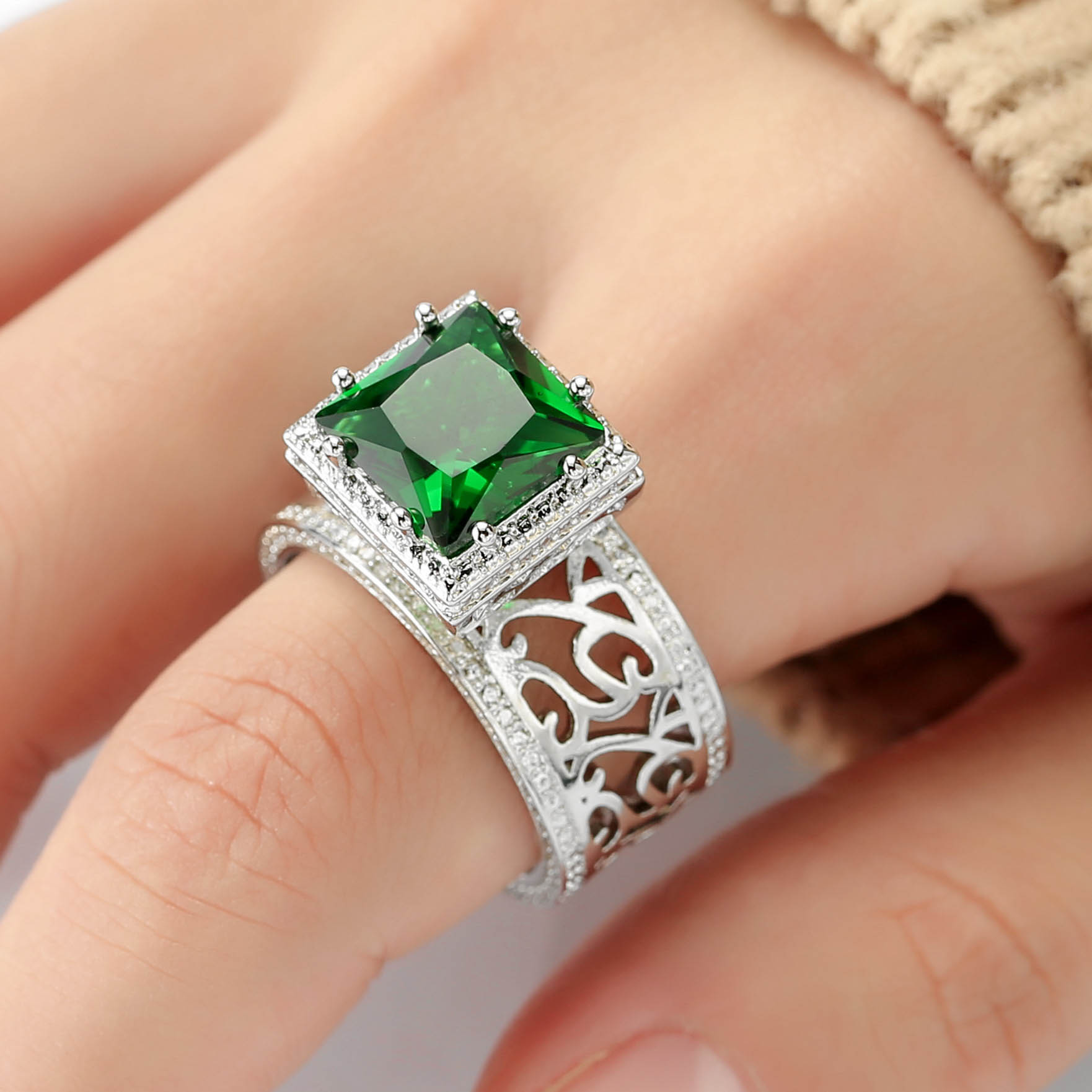 anillos plateado con natural esmeralda cuadrado para mujer