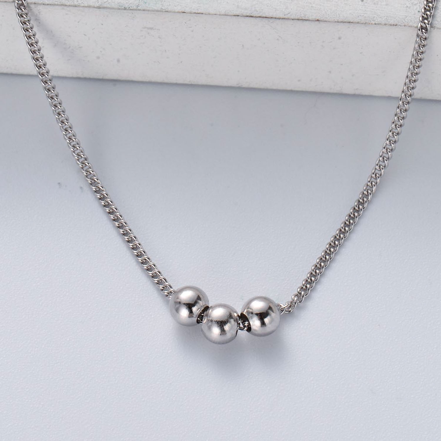 cadena de plata 925 estilo en moda para mujer color silver con bolitas