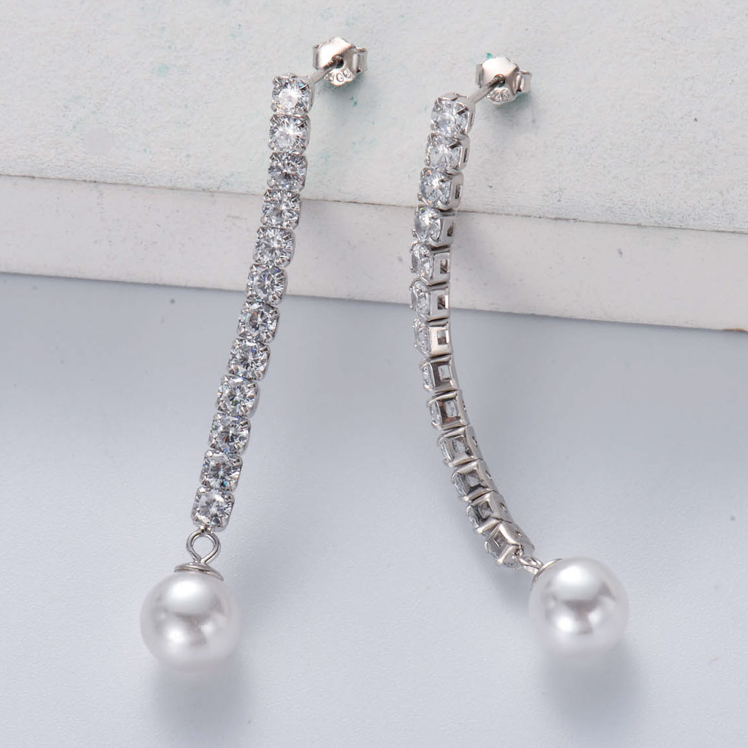Aretes diamante de plata 925 48mm con perlas para mujer por mayor