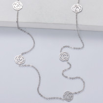 collar de plata 925 de moda modelo simple con 5 dijes de flores al por mayor