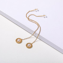 aretes de perla natural acero color dorado estilo en moda para mujer