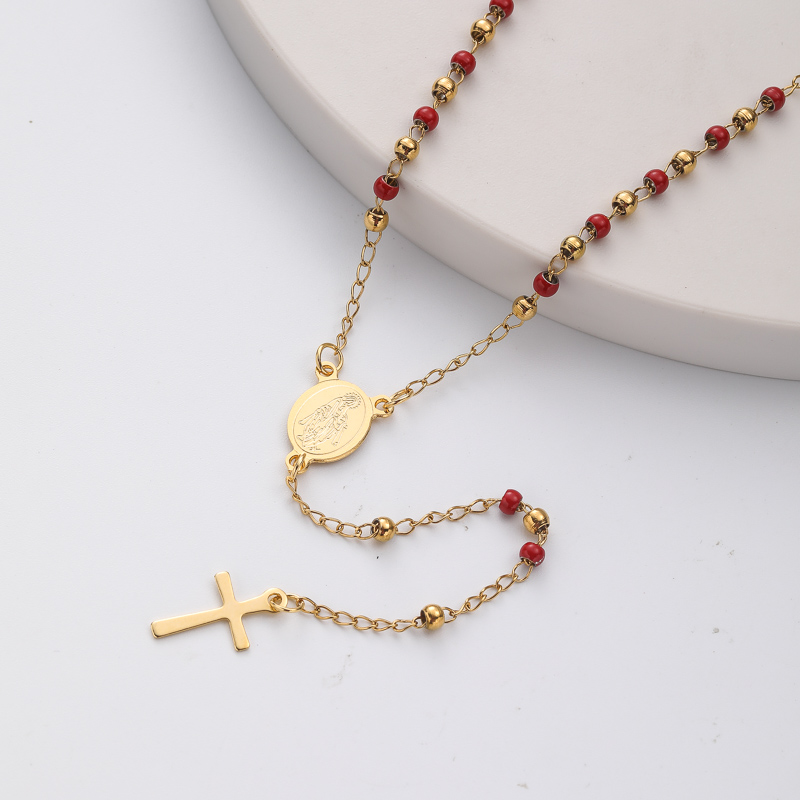collar aesthetic de rosario con dijes de maria y bolitas rojas y colgante de cruz acero inoxidable para mujer