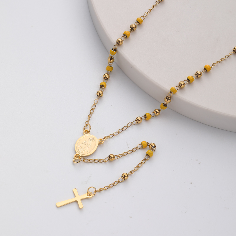 collar de moda de rosario con bolitas amarillo y colgante de cruz acero inoxidable para mujer