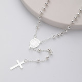 collar rosario plateado blanco con dijes y colgante de cruz para mujer por mayor