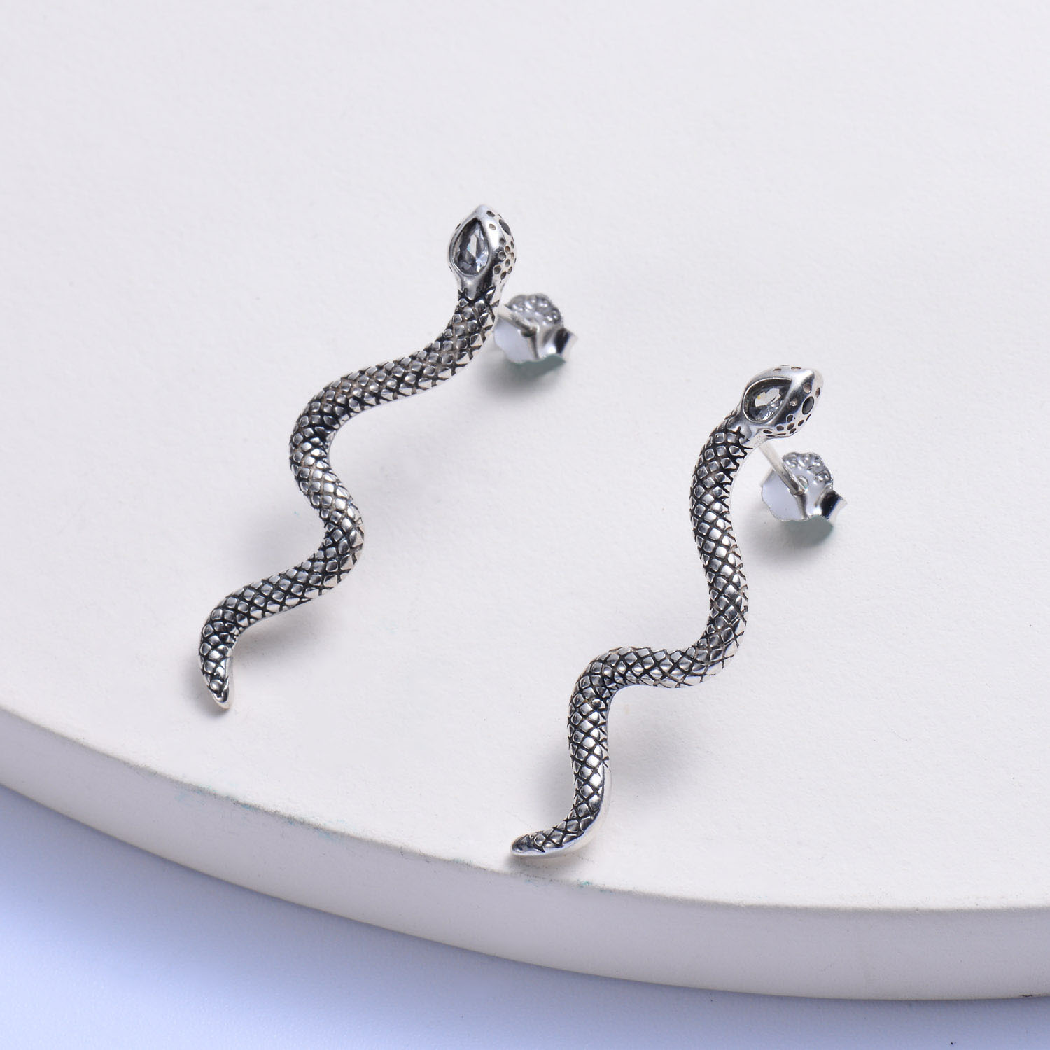 aretes de plata 925 en forma de serpiente de moda para mujer al por mayor