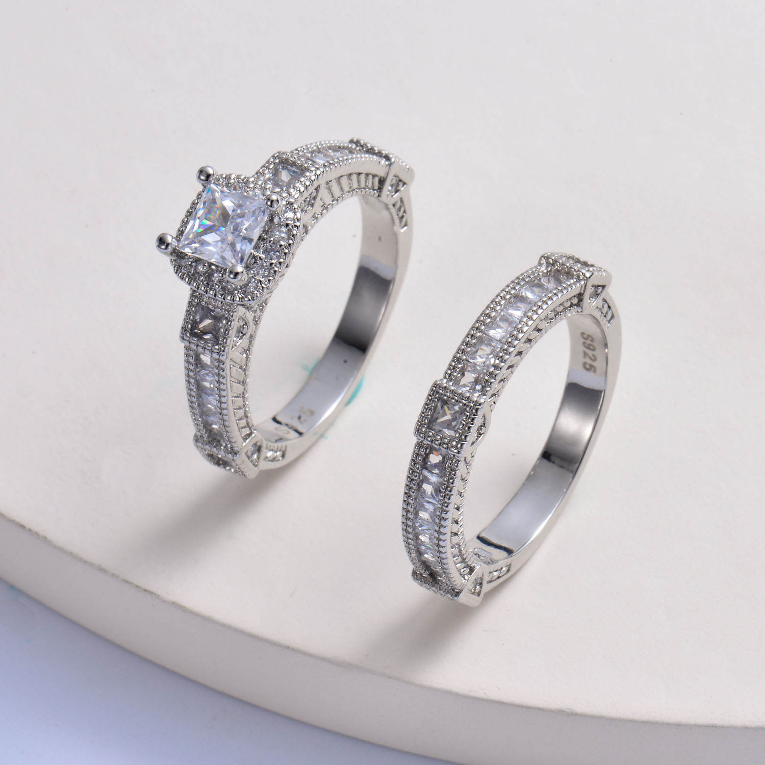 anillo de diamantes plateado para mujer por mayor