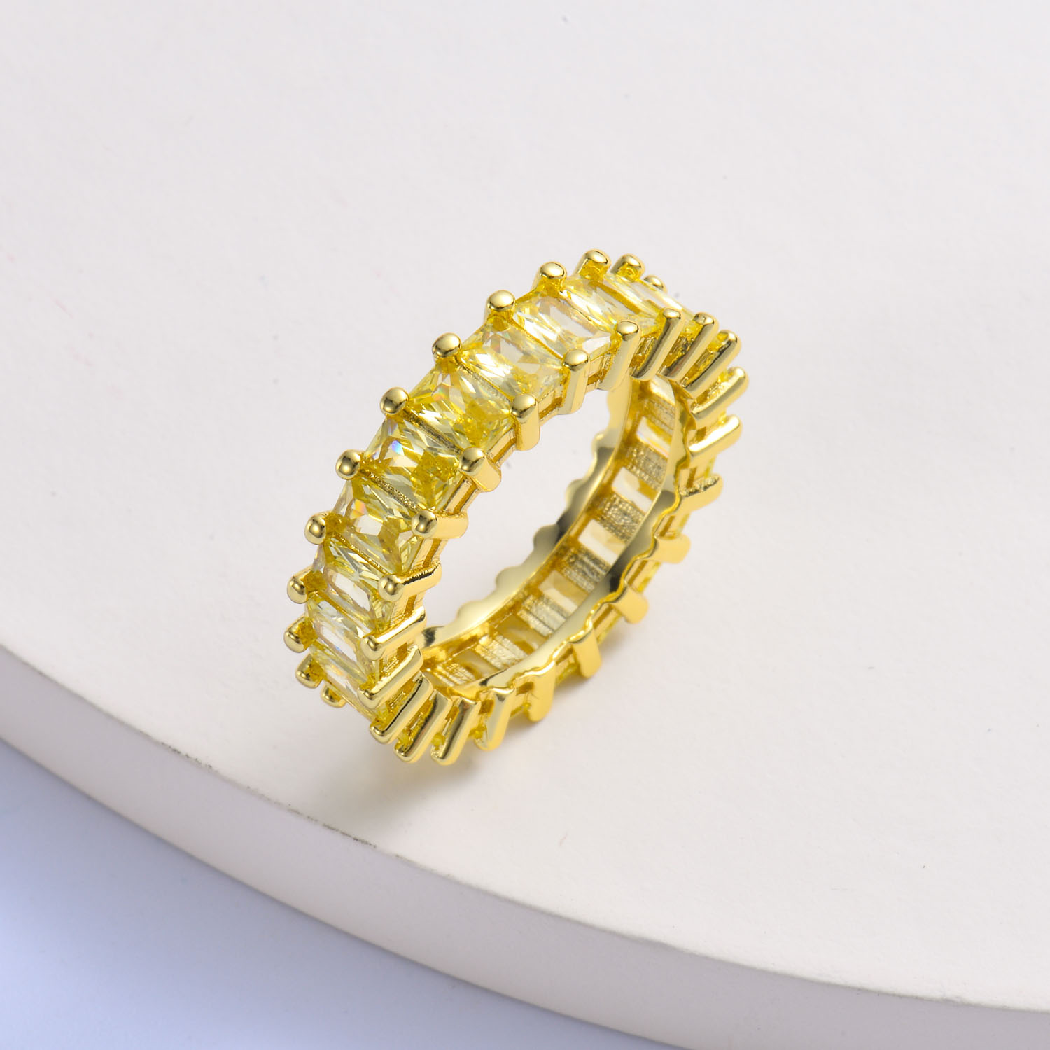 anillo de huggies de oro laminado 18k para mujer por mayor