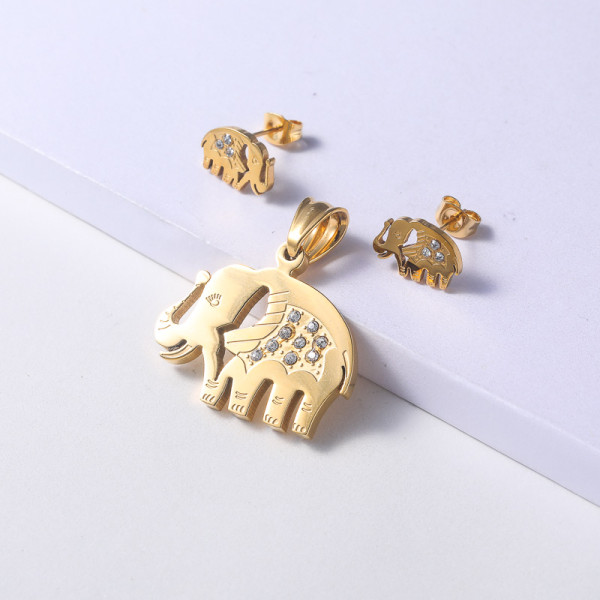 juego de collar en acero inoxidable quiruguico dorado diseña de elefante al por mayor