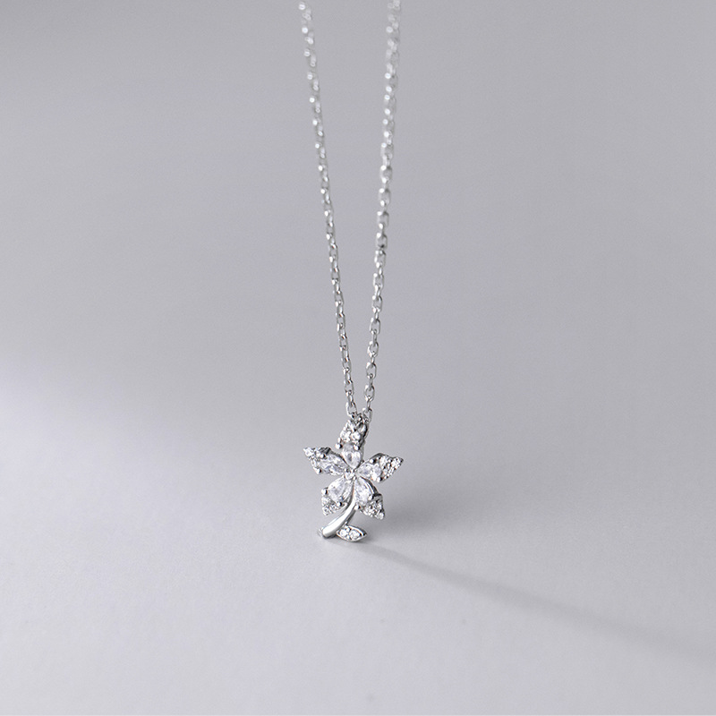 Collar mujer plata s925 serie bosque cadena de clavícula simple con flor incrustada de diamantes