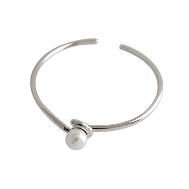 Brazalete abierto de plata esterlina 925 con perla de concha redonda simple