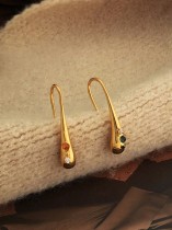Pendientes de oro laminado con circonita chapada en oro con gancho para la oreja de oro laminado geométrico de estilo simple