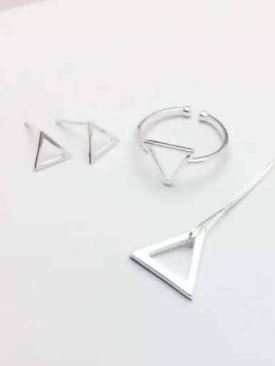 Conjunto de triángulo simple de moda de plata S925