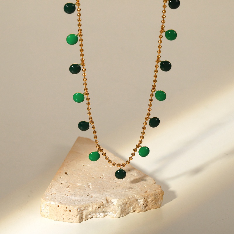 Collar de acero inoxidable con colgante de borla de oblea de aceite de goteo verde de oro de 18 quilates a la moda