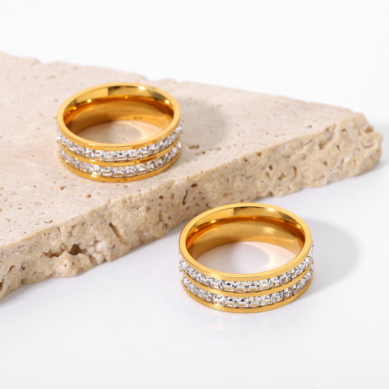 Nuevo anillo de circón doble chapado en acero titanio a la moda, joyería al por mayor