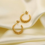 INS Nuevo 18K Chapado en oro Pendientes en forma de C Joyería de acero inoxidable Moda geométrica Acero de titanio Mujeres Pendientes de oro Ornamento