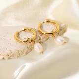 Pendientes colgantes de perlas de agua dulce chapados en oro de 18 quilates a la moda al por mayor