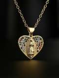 Collar religioso vintage con corazón de circonita cúbica de oro laminado