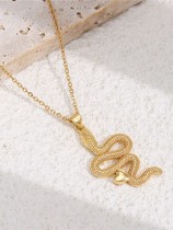 Collar con colgante de serpiente vintage de oro laminado
